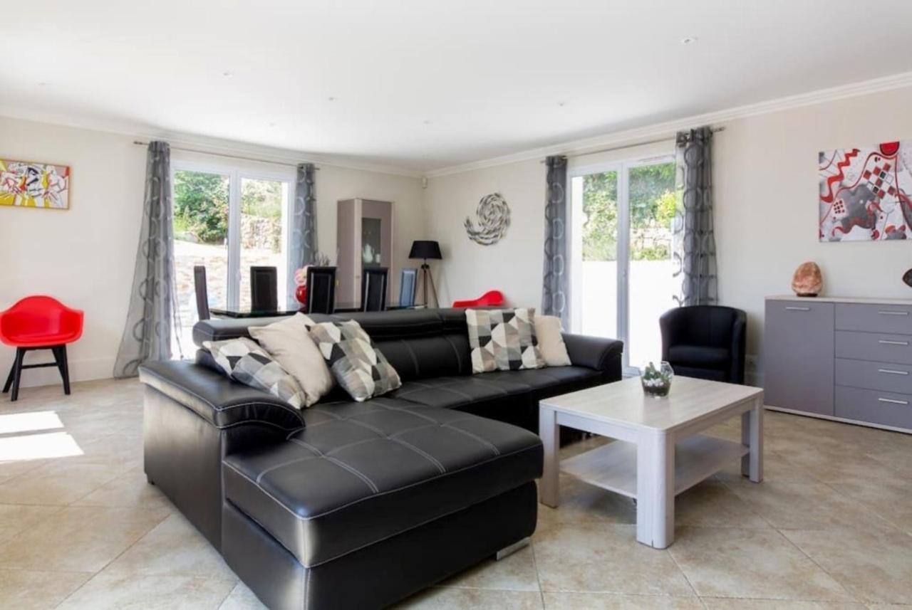 Cote D'Azur, Villa New Gold Dream With Heated And Privat Pool, Sea View Le Rouret Eksteriør billede
